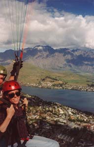 Sarah over downtown Queenstown Bau